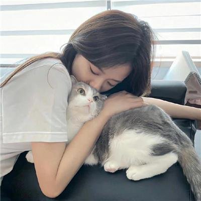 毛衣女郎 封面